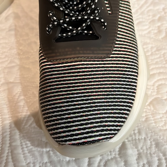 Steve Madden NY 90 sneakers, size 7.5 - Picture 7 of 16